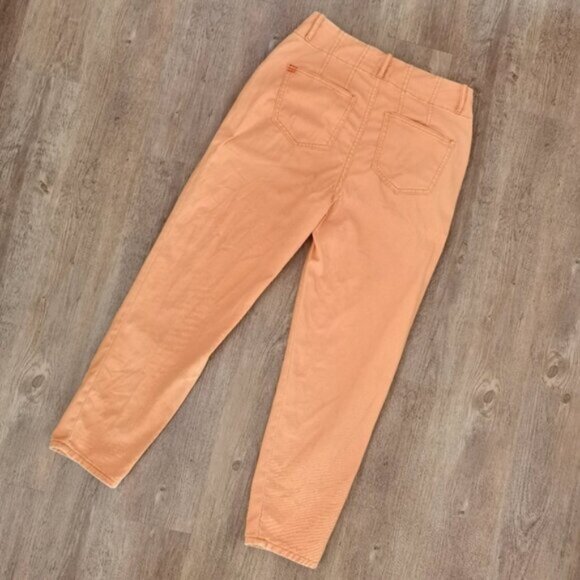 BDG orange mom jeans - high rise Urban Outfitters - Picture 5 of 7